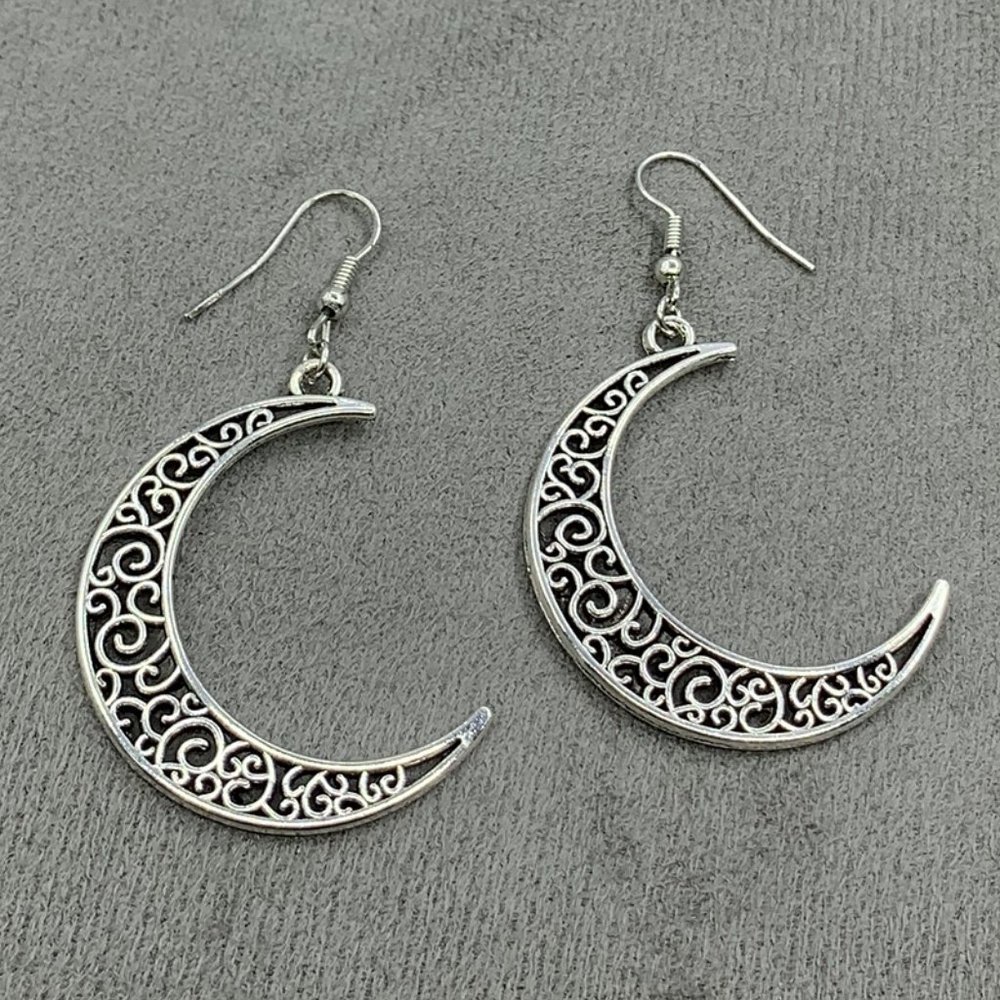 925 Silver Plated Trendy Ethnic Moon Drop Earrings, Mlnn1147